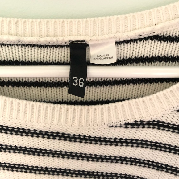 LIMITED TIME DISCOUNTED SHIPPING! H&M Black and White Stripe Crop Knit Sweater - Picture 6 of 16